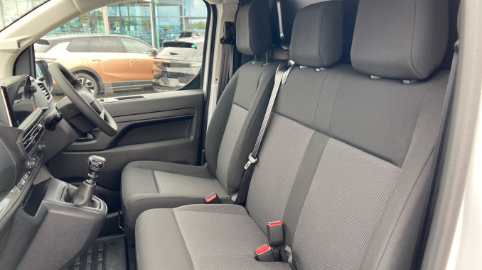 Vauxhall Vivaro L1 Diesel 1.5 Turbo D 120 Prime H1 Van - Image 2